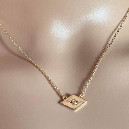 Chaine avec pendentif